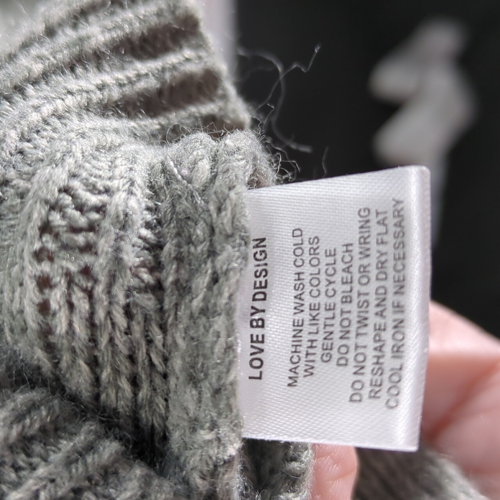 Love by design Gray Sweater - Picture 5 of 5